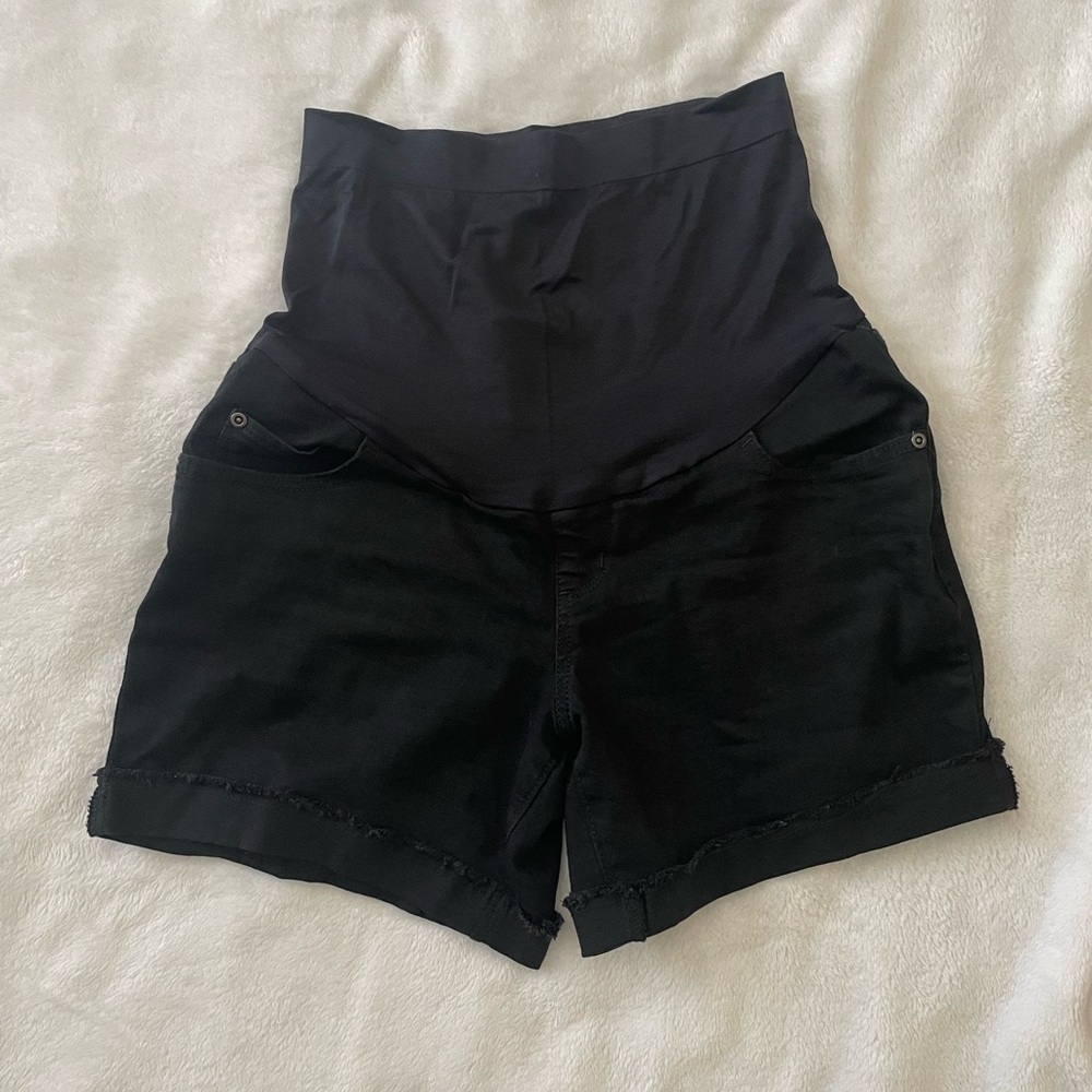 Sonoma Maternity size 6 Women's High-Waisted Black Shorts
